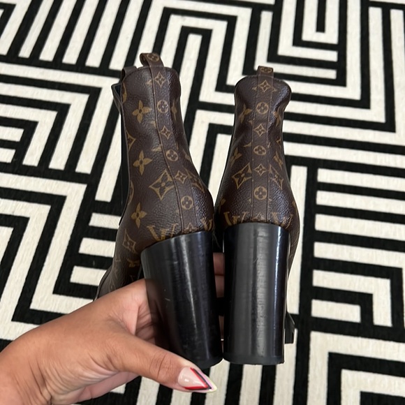 Authentic Louis Vuitton Monogram Boots - Picture 5 of 5